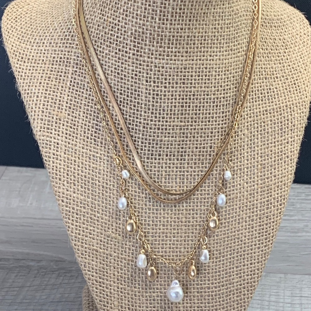 Gold Tone Layered Faux Pearl Herringbone Snake Chain Necklace 16in 4786